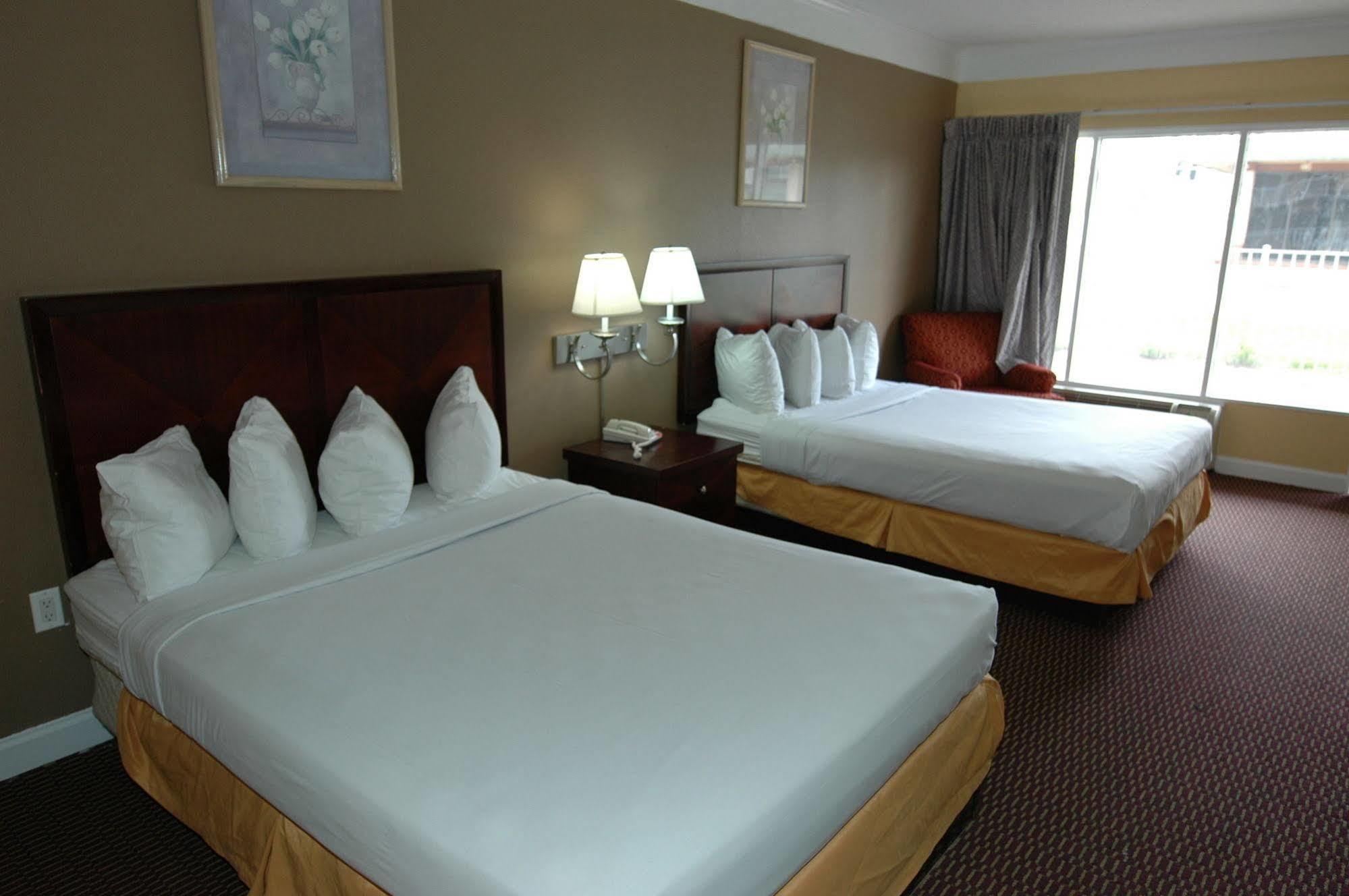 Ambassadors & Motel Virginia Beach