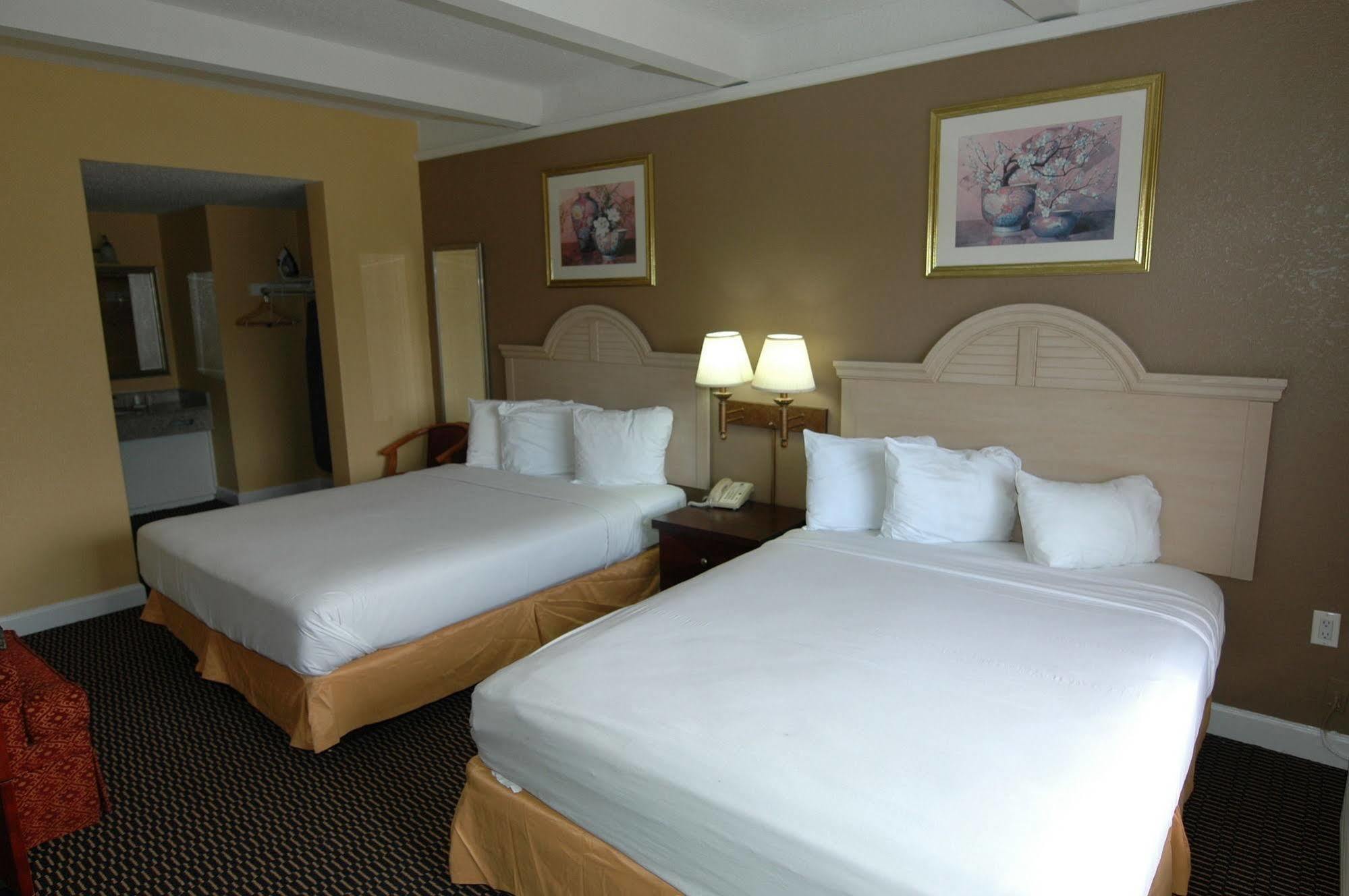 Ambassadors & Motel